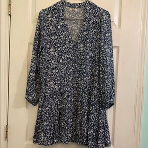 Mi ami Blue And White Floral Flowy Long Sleeve Mini Dress Size Medium